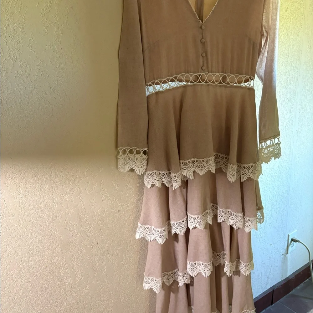 Endless Rose Cream Maxi Dress with Elegant Design - Picture 2 of 8